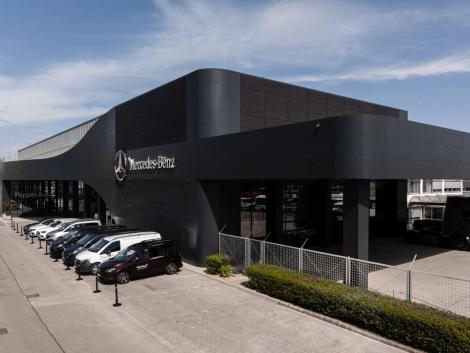 Integrált fotovoltaikus homlokzat